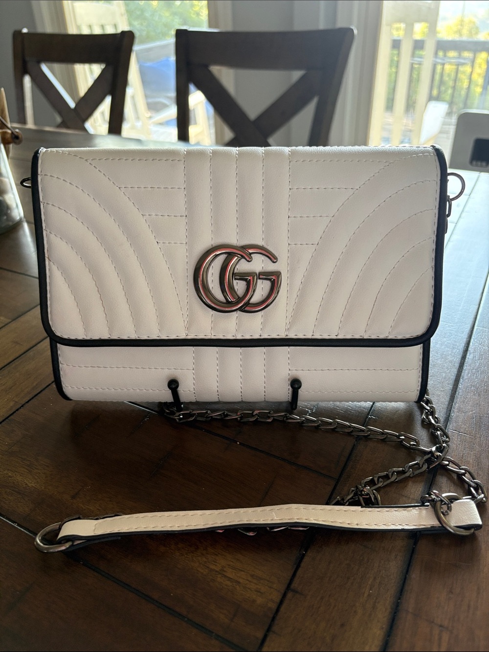 White Quilted Fashion Crossbody Bag with Chain Strap